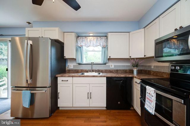 45 WYNNEWOOD AVE, Reading, PA 19608
