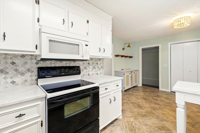 605 Gib Drive, Manning, SC 29102