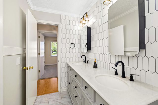 605 Gib Drive, Manning, SC 29102