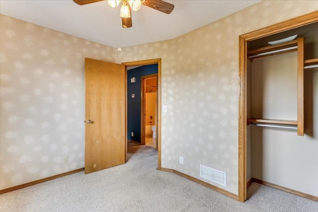 5359 S Stoneborough St, Wichita, KS 67217