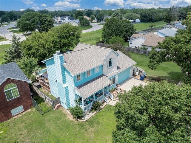 5359 S Stoneborough St, Wichita, KS 67217
