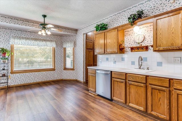 5359 S Stoneborough St, Wichita, KS 67217