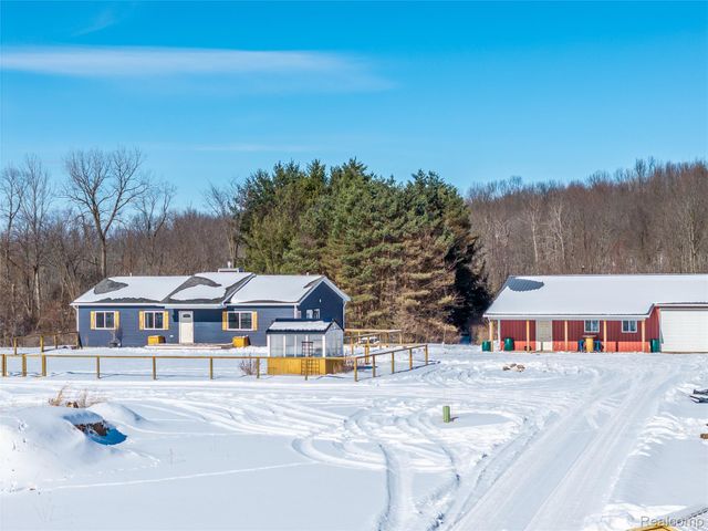 2193 Hummer Lake Road, Brandon Charter Township, MI 48462