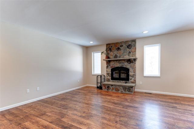 2193 Hummer Lake Road, Brandon Charter Township, MI 48462