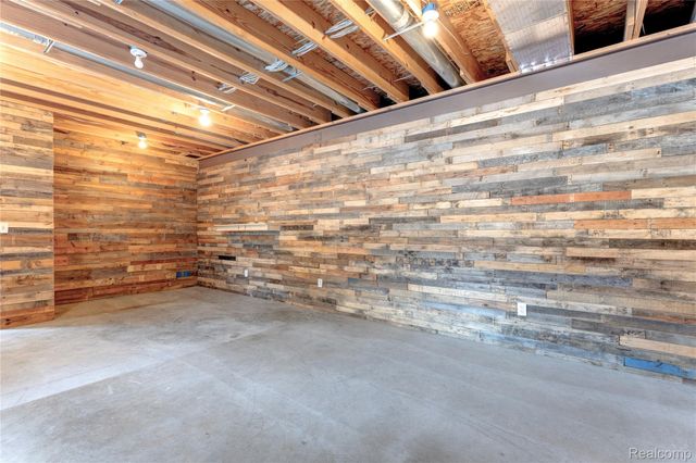 2193 Hummer Lake Road, Brandon Charter Township, MI 48462