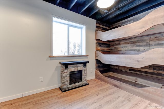 2193 Hummer Lake Road, Brandon Charter Township, MI 48462