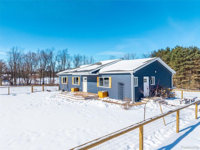 2193 Hummer Lake Road, Brandon Charter Township, MI 48462