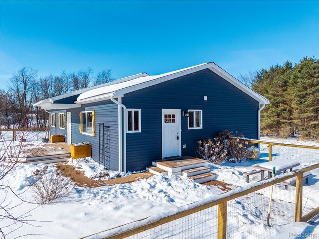 2193 Hummer Lake Road, Brandon Charter Township, MI 48462