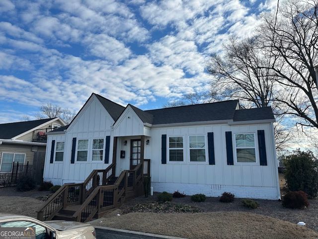 107 College Street, Carrollton, GA 30117