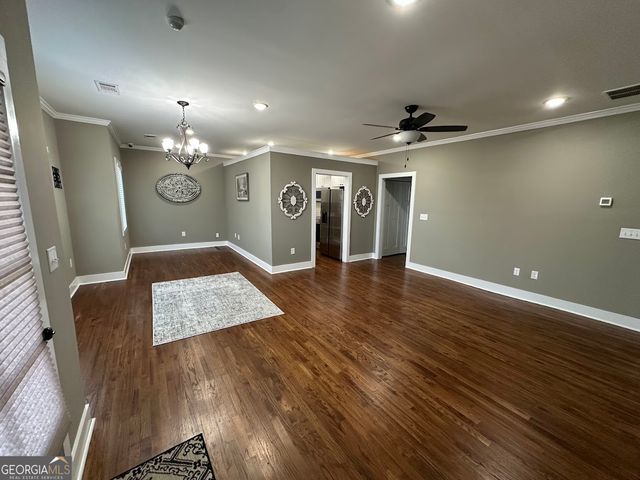 107 College Street, Carrollton, GA 30117