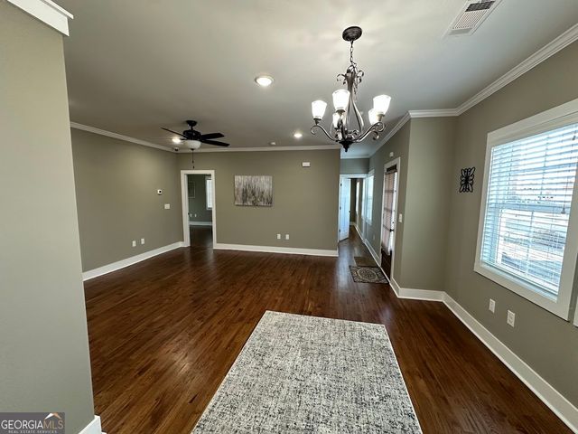 107 College Street, Carrollton, GA 30117