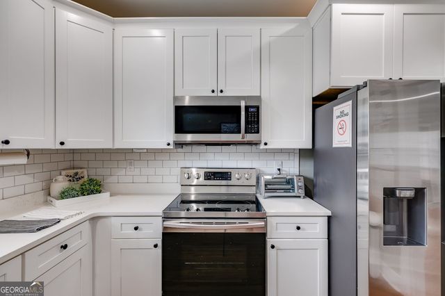 107 College Street, Carrollton, GA 30117