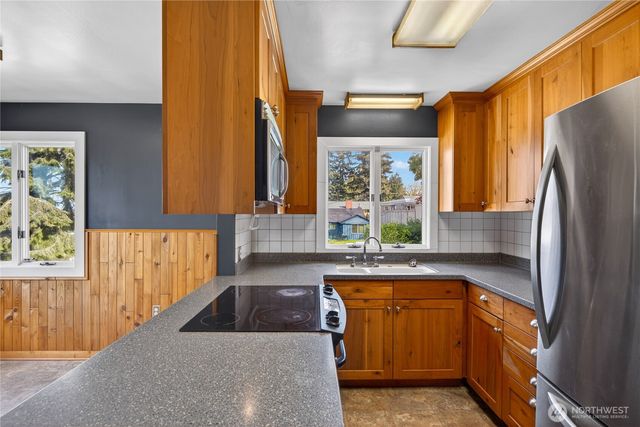 403 E Spruce Street, Mount Vernon, WA 98273