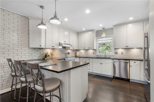 14 Sycamore Square, Decatur, GA 30030