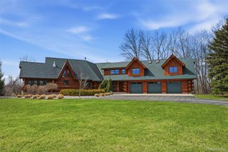 3929 Timber Green Court, Genoa Township, MI 48843