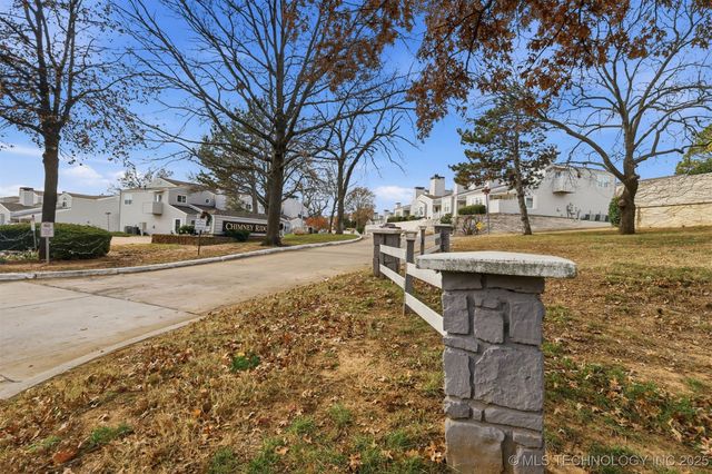 6326 E 89th Place 1006, Tulsa, OK 74137