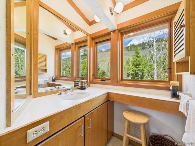 620 Tennis Club Rd 1339, Dillon, CO 80435