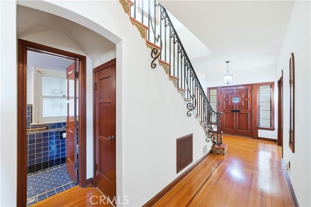 790 Santiago, Long Beach, CA 90804