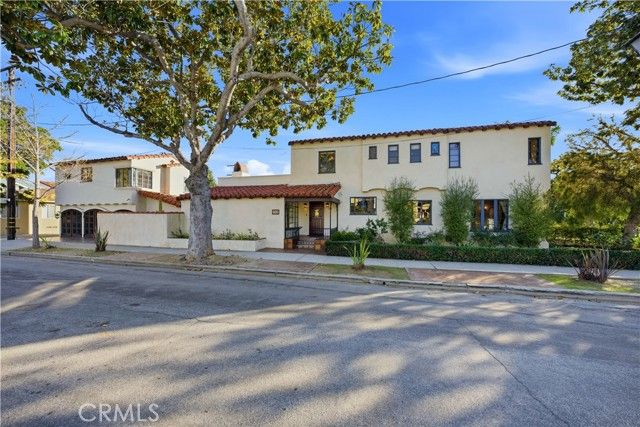 790 Santiago, Long Beach, CA 90804