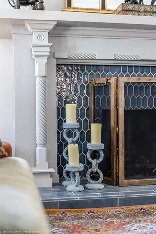 1377 Harvard Road, Grosse Pointe Park, MI 48230