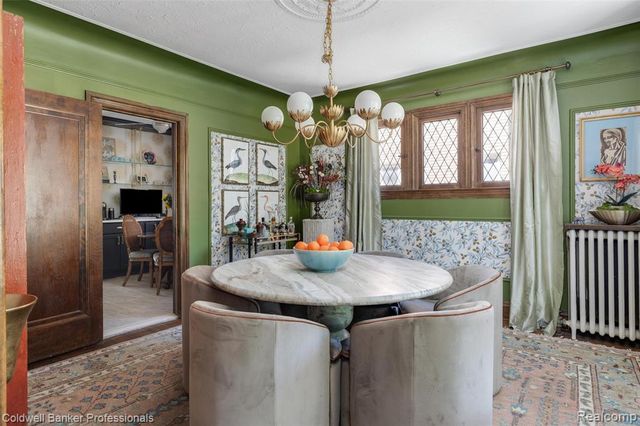 1377 Harvard Road, Grosse Pointe Park, MI 48230