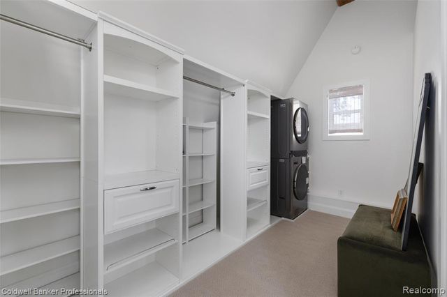 1377 Harvard Road, Grosse Pointe Park, MI 48230