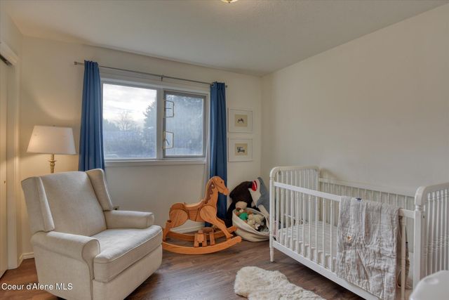 654 E Maple PL, Hayden, ID 83835