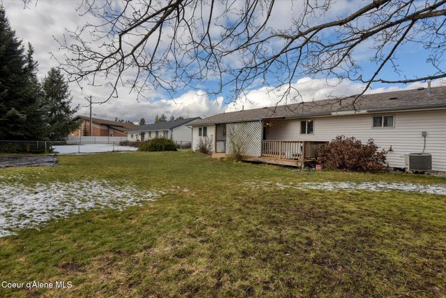 654 E Maple PL, Hayden, ID 83835