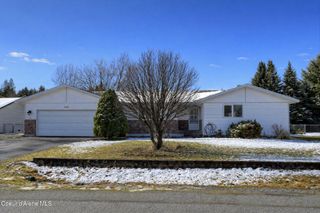 654 E Maple PL, Hayden, ID 83835
