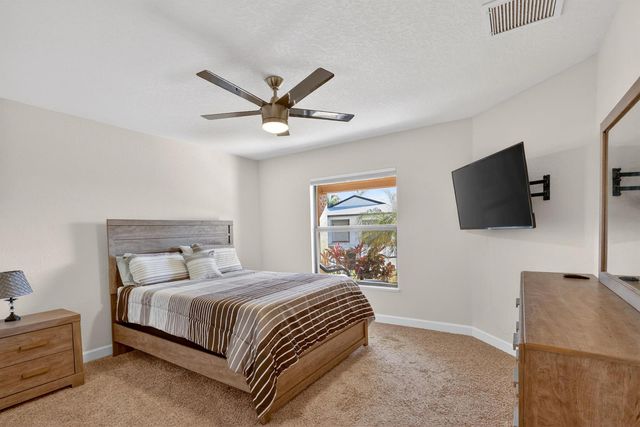 3 Los Gatos Lane, Port St. Lucie, FL 34952