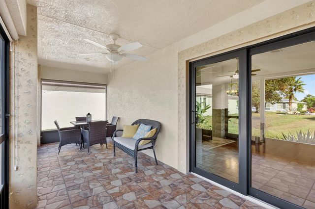 3 Los Gatos Lane, Port St. Lucie, FL 34952
