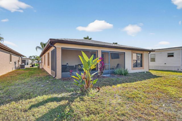 3 Los Gatos Lane, Port St. Lucie, FL 34952