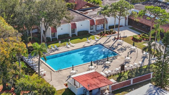 3 Los Gatos Lane, Port St. Lucie, FL 34952