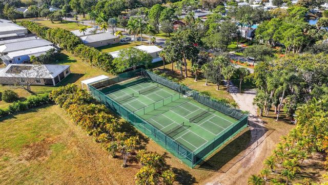 3 Los Gatos Lane, Port St. Lucie, FL 34952