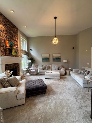 9035 N Island Drive, Flushing, MI 48433