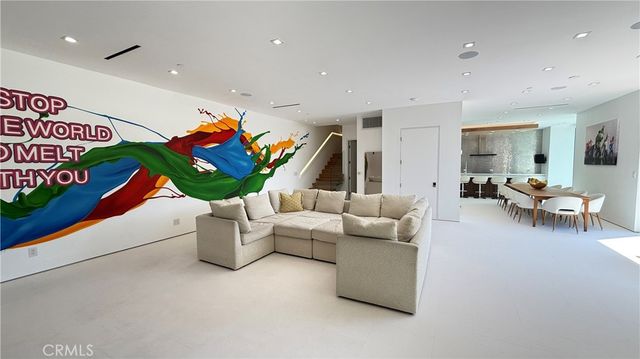 3901 Avenida Del Sol, Studio City, CA 91604