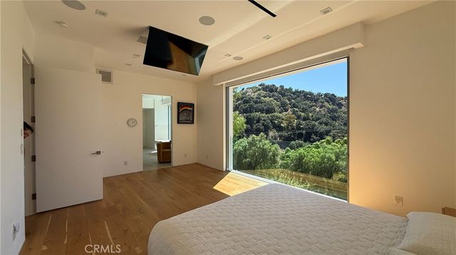 3901 Avenida Del Sol, Studio City, CA 91604