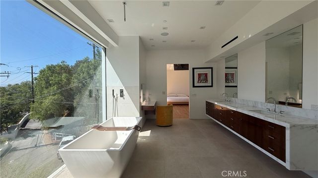 3901 Avenida Del Sol, Studio City, CA 91604