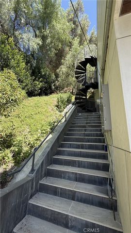 3901 Avenida Del Sol, Studio City, CA 91604