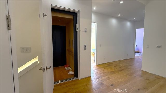 3901 Avenida Del Sol, Studio City, CA 91604