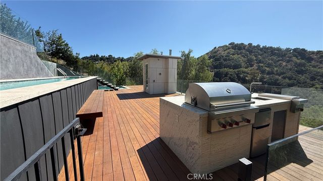 3901 Avenida Del Sol, Studio City, CA 91604