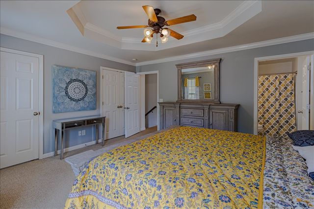 7277 Charlotte Pike Unit 323, Nashville, TN 37209