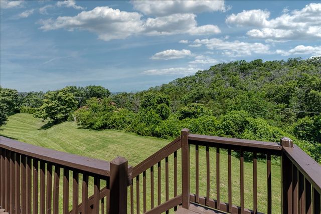 7277 Charlotte Pike Unit 323, Nashville, TN 37209