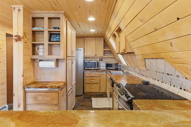 257 Round Hill Road, Fairplay, CO 80440