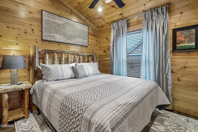 1246 Bird Nest Way, Sevierville, TN 37862