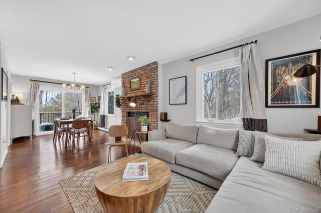 5 Larch Court, Poughkeepsie, NY 12603