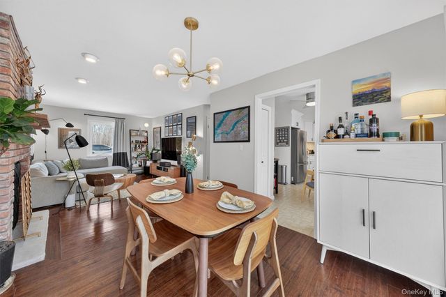 5 Larch Court, Poughkeepsie, NY 12603