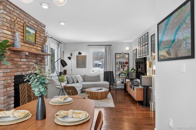 5 Larch Court, Poughkeepsie, NY 12603