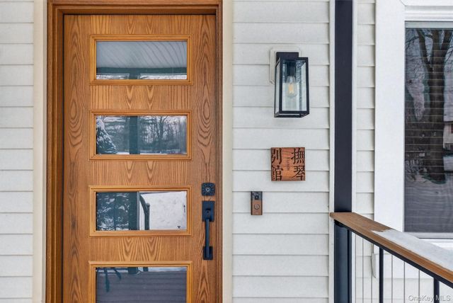 5 Larch Court, Poughkeepsie, NY 12603