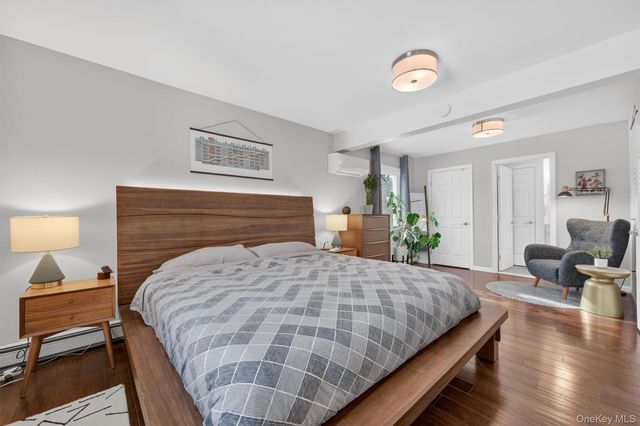 5 Larch Court, Poughkeepsie, NY 12603